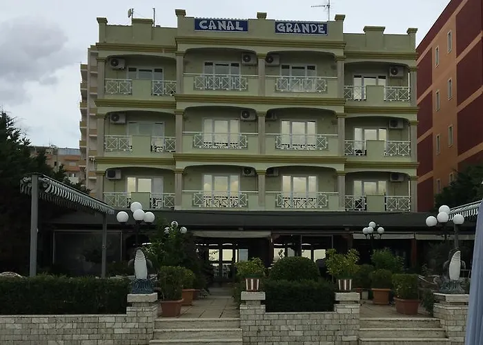 Canal Grande فندق دراس